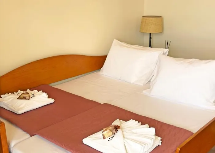 Rocha Do Sol 59a - Ensuite With Balcony View 3* Canhas